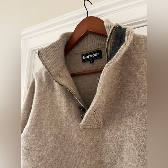 Barbour Sweater With half Zip MKN0585 Stone FW23/24 size small EUC - Picture 9 of 14